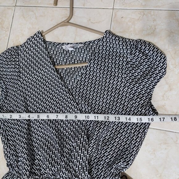 Speechless Casual Dress Flattering Summer Fits Comfy Summer Wrap Dress Small - Picture 9 of 12